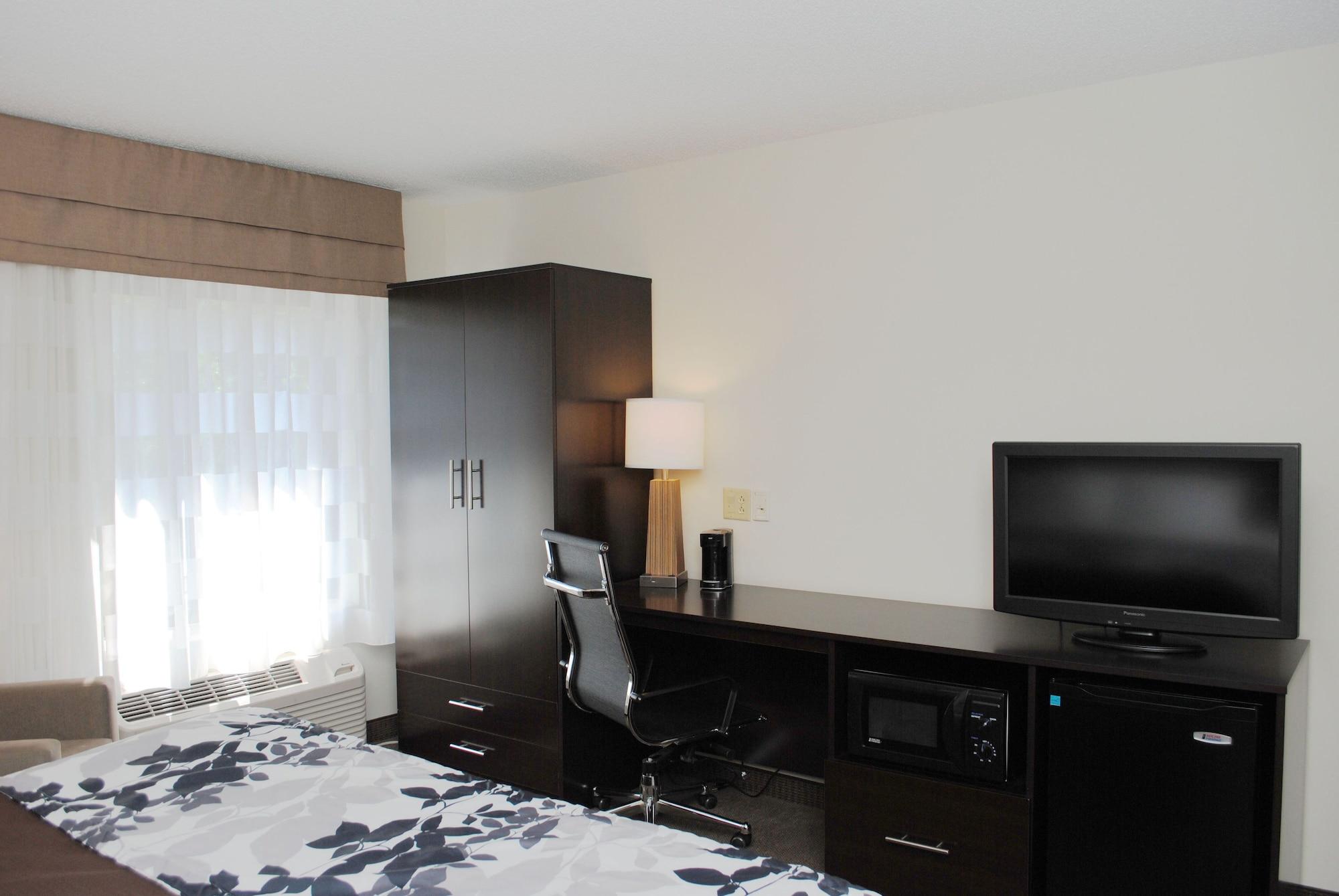 Sleep Inn & Suites Queensbury - Lake George Екстер'єр фото