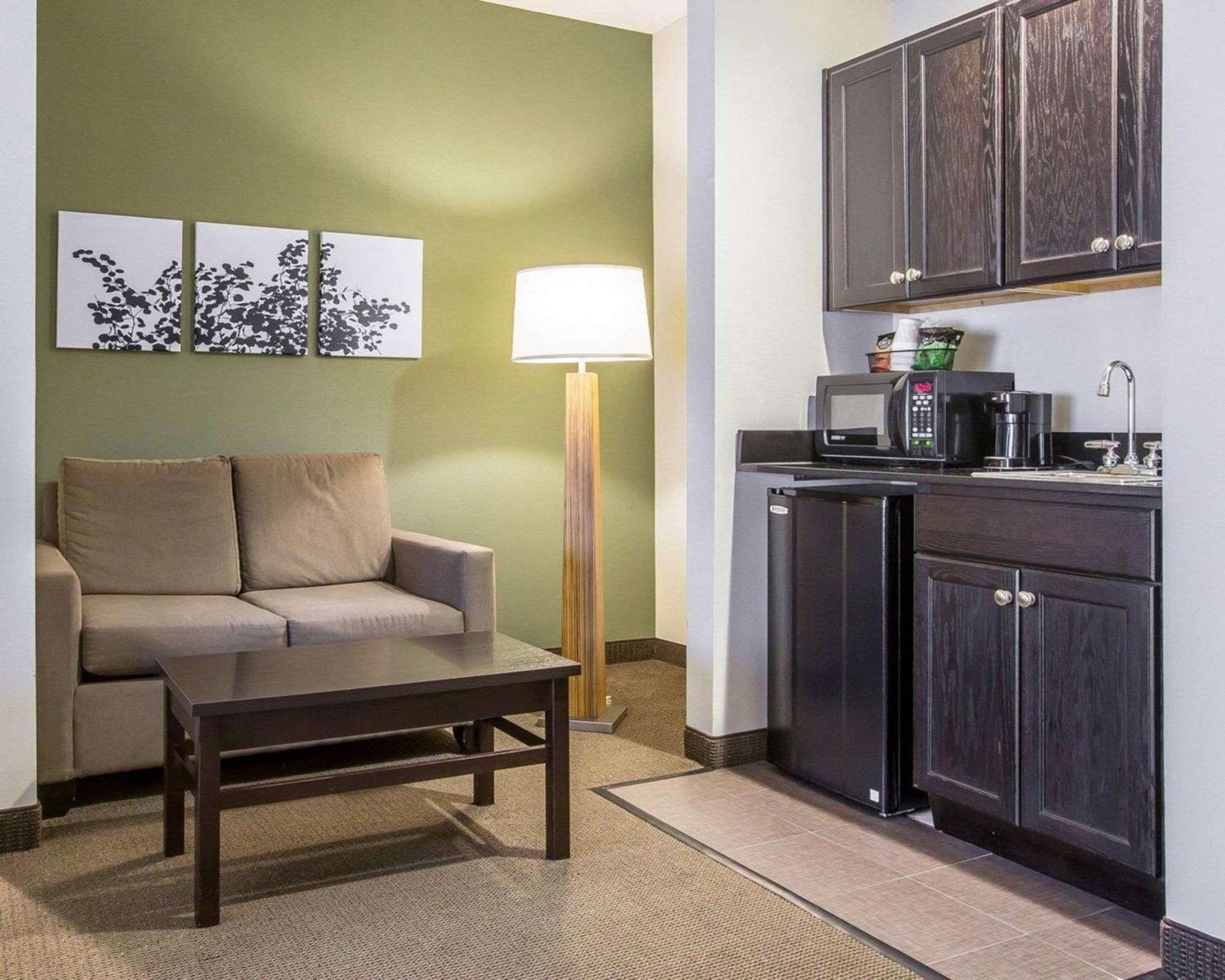 Sleep Inn & Suites Queensbury - Lake George Екстер'єр фото