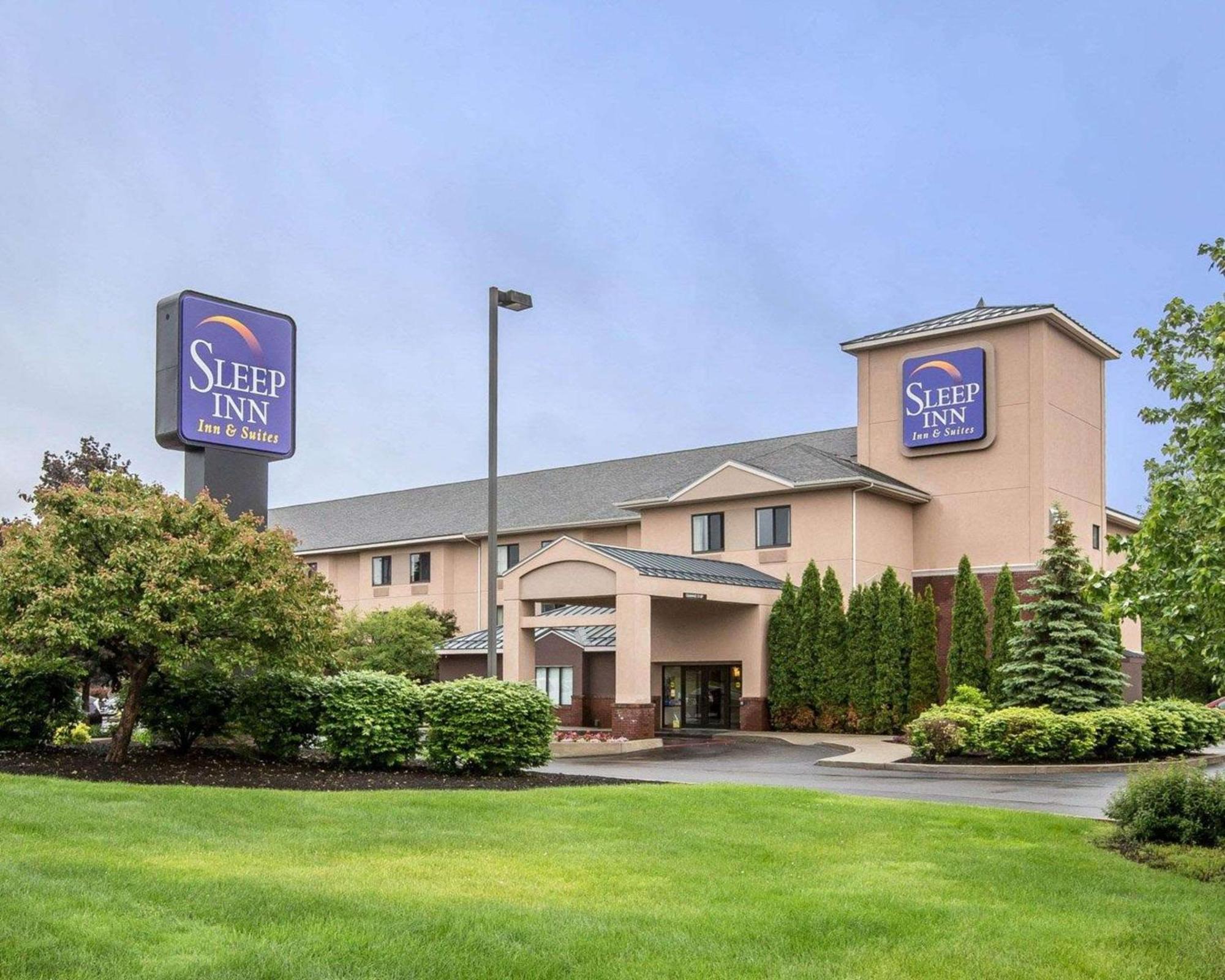 Sleep Inn & Suites Queensbury - Lake George Екстер'єр фото