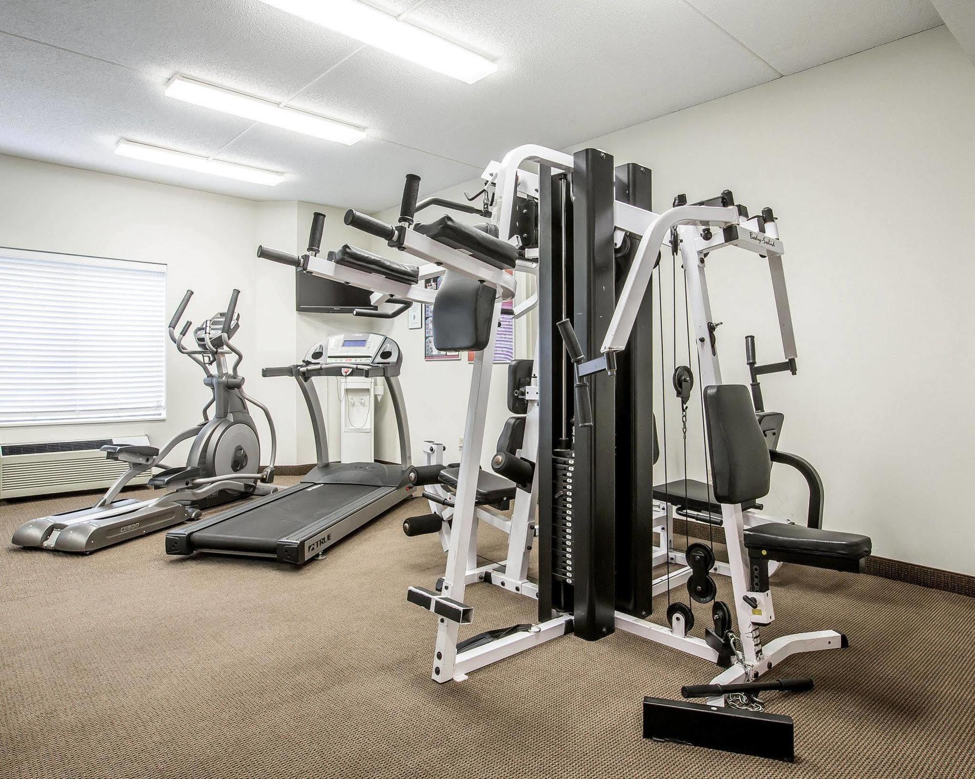 Sleep Inn & Suites Queensbury - Lake George Екстер'єр фото